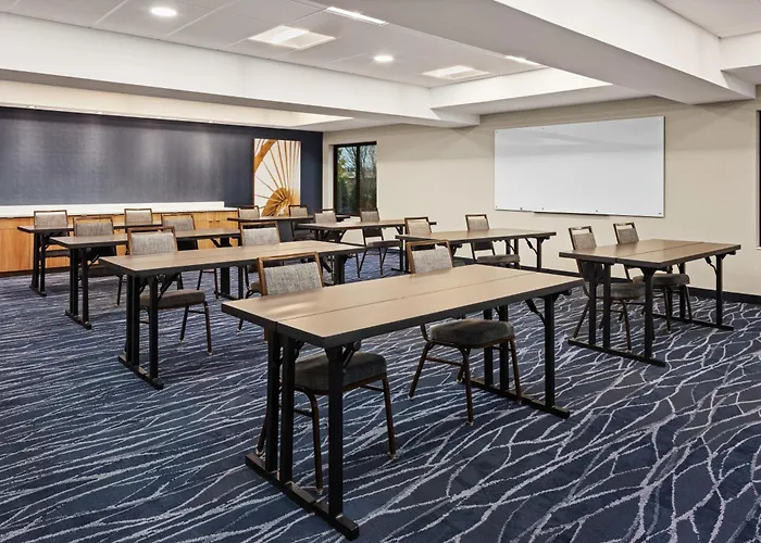 Fairfield By Marriott Inn & Suites Cedar Rapids North